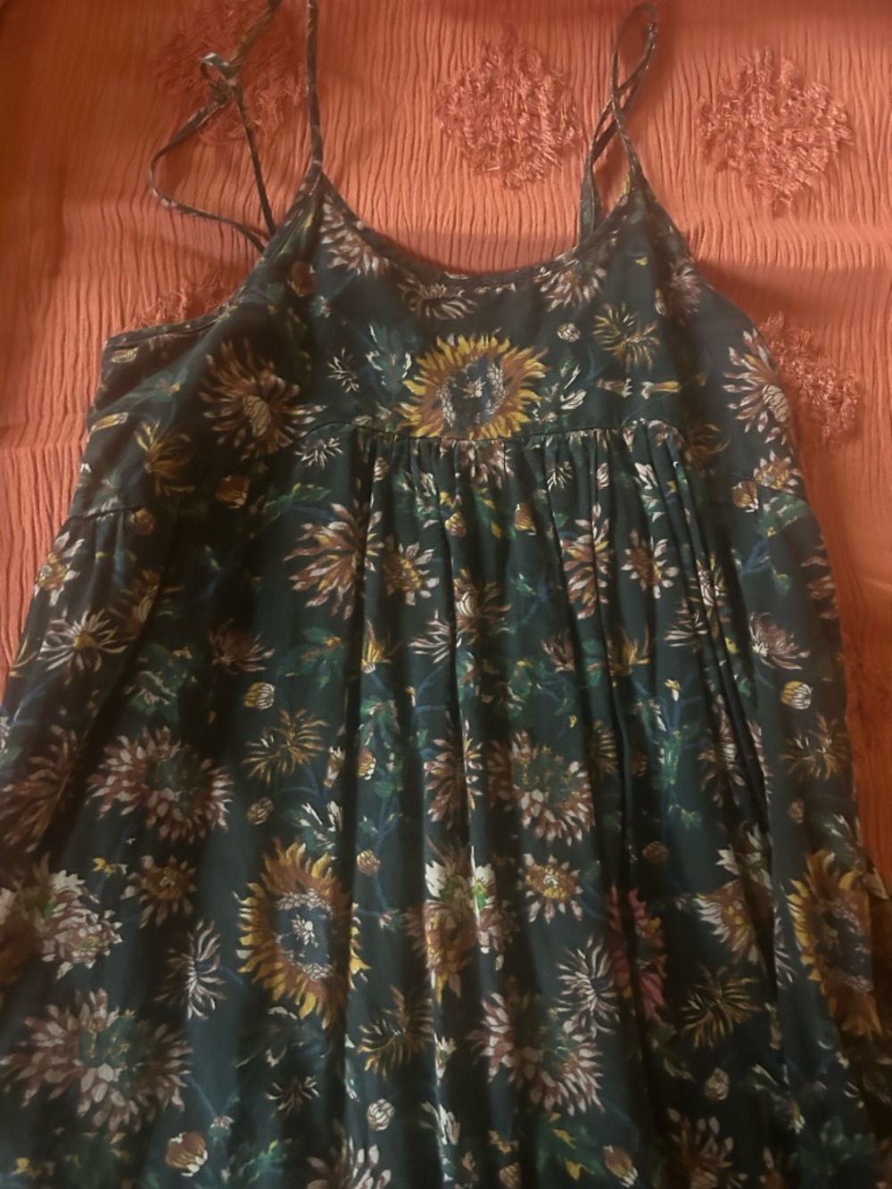 NATURAL LIFE Forest Green Sunflower Print Spaghetti Strap Camisole
